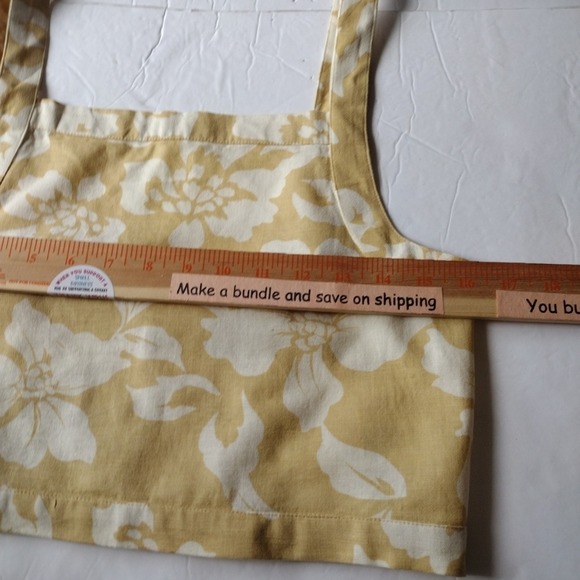 Oneill Tank Top Woman's‎ M Yellow White Floral Crop Galloway Smocked Back - Picture 4 of 10